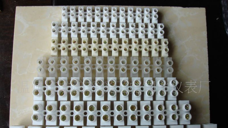 【厂家直销】供应：铜接线柱、端子台铜件、接线排铜件