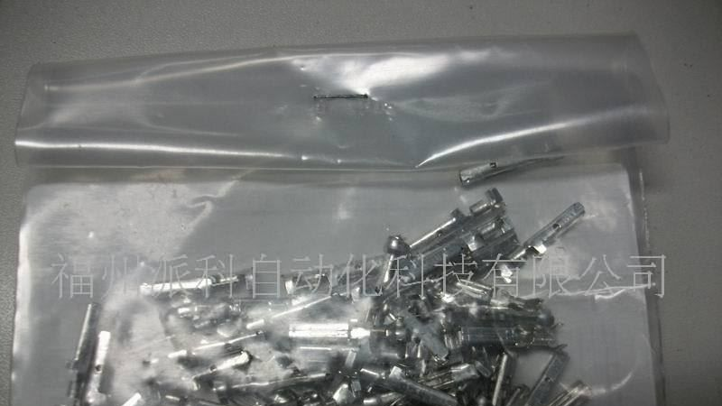 供应AMP1-175218-3连接器(图)