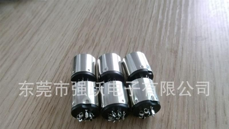 工厂自产自销大DIN8P母头连接器插头