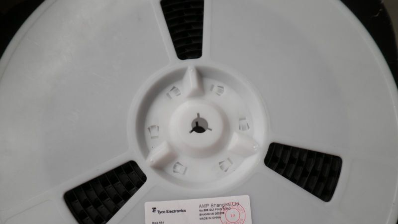 现货供应 AMP 连接器 型号1367073-1
