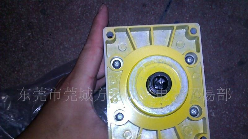 HDZ-32307  230W交直流两用电机开关断路器储能电机