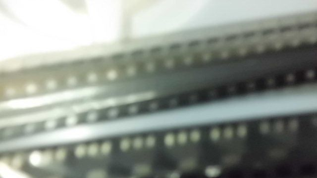 贴片三极管LP3985IM5-2.5