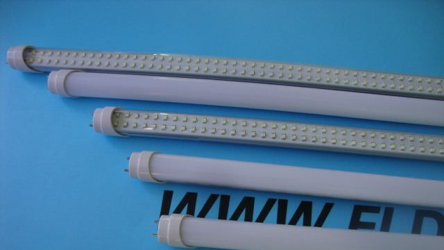 厂家批发LEDT8-8w日光灯管   8W 3528贴片　ＬＥＤ日光灯管