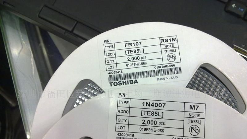 超低价供应全系列贴片直插肖特基二极管SR2100等
