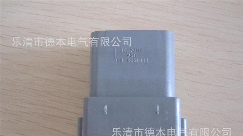 德驰连接器 DT04-12P 全新原装