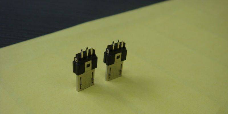 MICRO USB连接器 （MOT V8） 成型式主体/焊线式/夹板式/