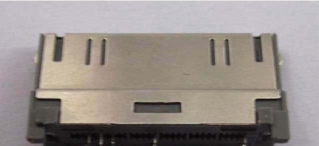 供应Ipod,Ipad,Iphone充电器、数据线及转接器6P公座带卡钩