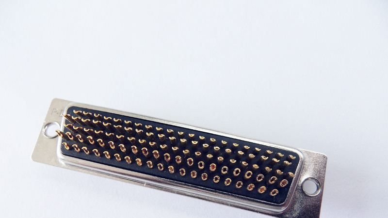 D-SUB车针厂家，东莞连接器生产厂家，90度插板连接器，9-104针孔