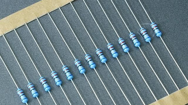 供应铜脚1/8W1/4W氧化膜电阻