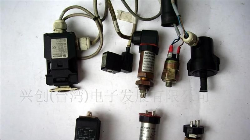 凯撒KAESER空压机西门子SIEMENS压传感器7.7040.1