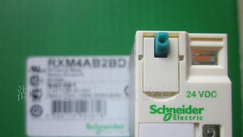 供应施耐德 中间继电器 RXM4AB2BD