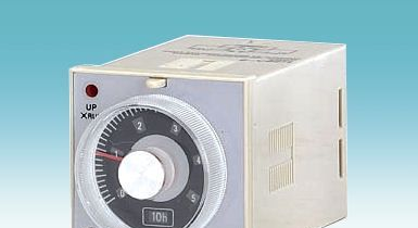 特价销售欧姆龙时间继电器H3CT-8H AC220V