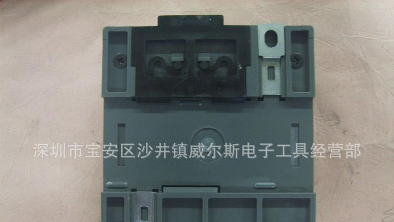 施耐德时间继电器RE4 TL11BU