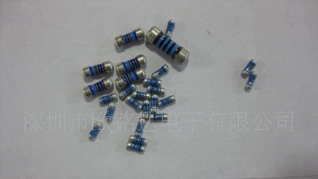 贴片无脚色环电阻0207 1%  100R现货(2.1mm*5.7mm)