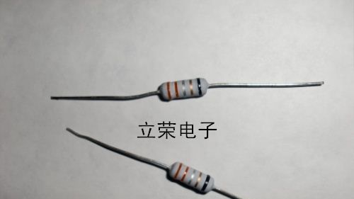 供应线绕保险丝电阻器 熔断时间稳定 品质可靠1/2W