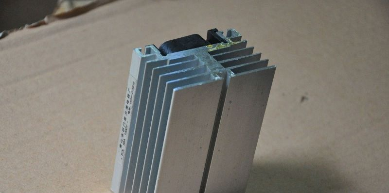 厂家直销三相100A模块带散热器