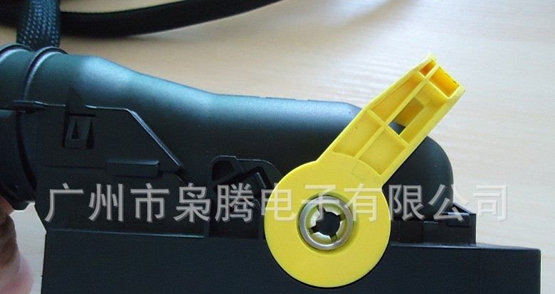 供应AMP汽车连接器,62P插头1-1418883-1
