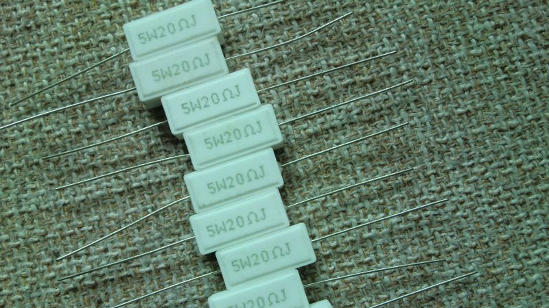 强势现货供应国产碳膜1/4W     5%    插件电阻
