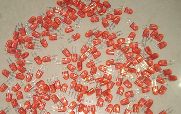 LED显示屏P10单元板专用546单色发光二极管灯珠