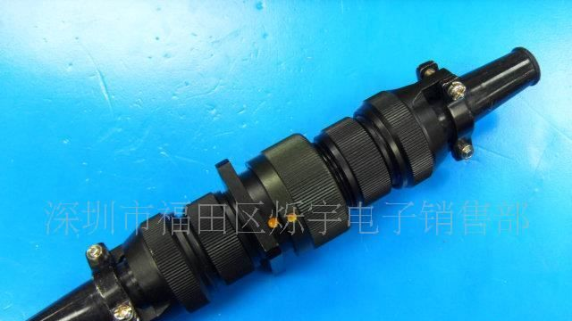 供应线对线连接器L5对接式插头航空插头航空插座连接器
