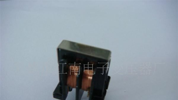 供应电源滤波器UF10.5，日产量50K，量多价优
