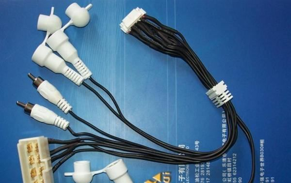 车载连接线 连接器 线束 莲花座 汽车连接器