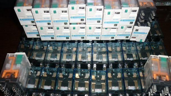 供应施耐德继电器 欧姆龙继电器 正启中间继电器QMY4N