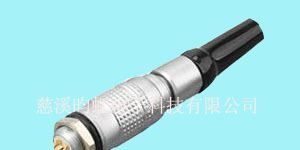 BNC连接器