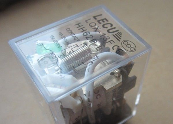 供应高可靠性工业控制用JQX-13F HH62P LY2NJ  LY2 带灯继电器