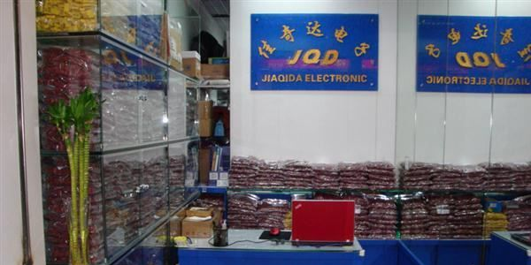 现货供应高品质 涤纶电容 CL11 2A561J 561 100V