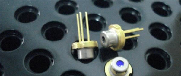华上波长：850nm  功率：50mw的激光二极管