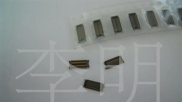 AA03-S030VA1-R6000 手机连接器