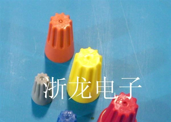 供应P4、P6弹簧螺式接线头、接线压线端子、压线帽、旋转端子