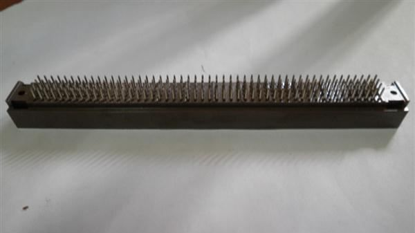 现货供应 AMP  连接器 型号532436-7
