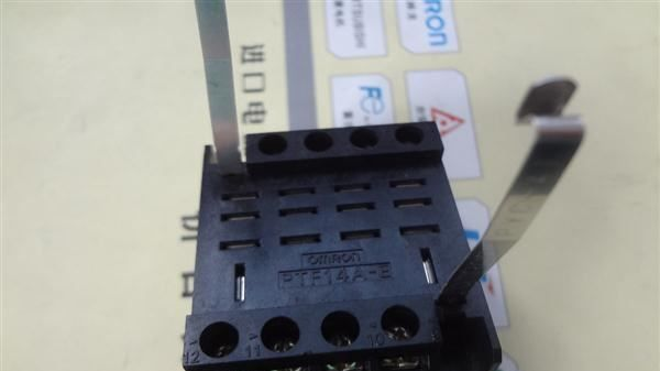 OMRON欧姆龙继电器底座 PTF14A-E