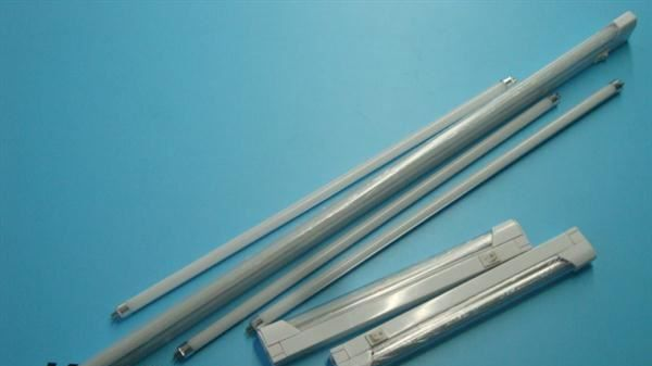 生产LED0.9米T5日光灯管  深圳厂家直销  高性价比 LED  T5