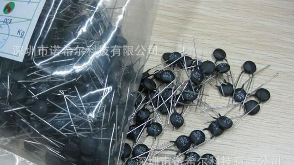 现货供应NTC插件热敏电阻10D-9   5D-11  2.5D-15