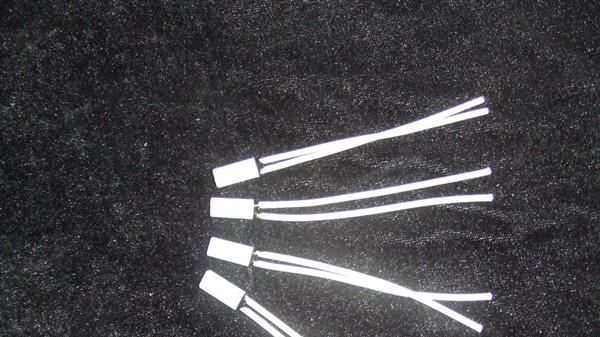 小体积按摩腰带专用热保护器 温控开关 温度开关