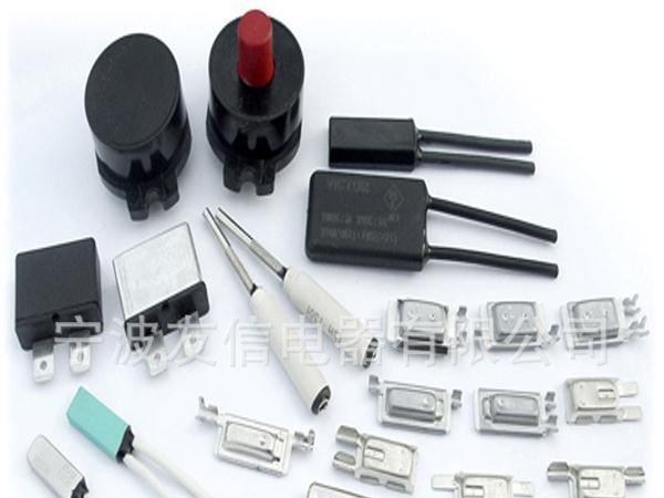 供应120V/230V温度偏差1度恒温器