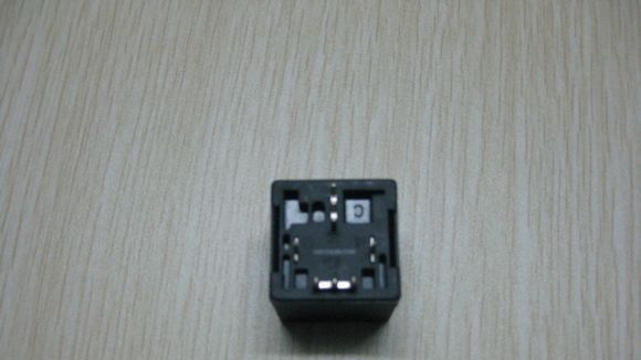 继电器HFV7
