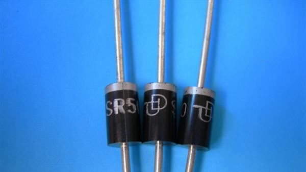 供应肖特基二极管SR590