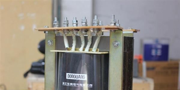 制造变压器老厂，东亮电气供应BK系列产品