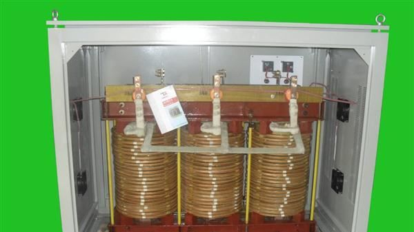 供应日本设备专用隔离变压器