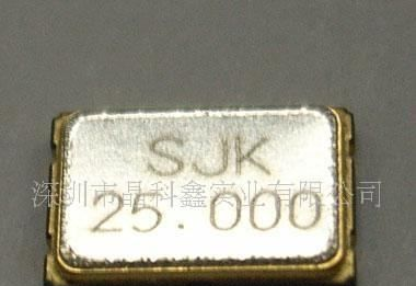 供应金属封装7050贴片晶振，7050 SMD