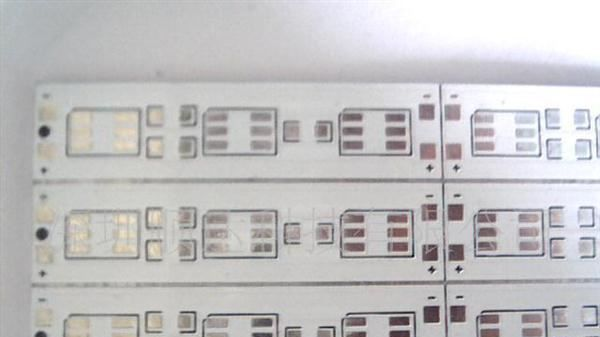 深圳沙井顺达科技大量现货供应5050硬灯条LED铝基板