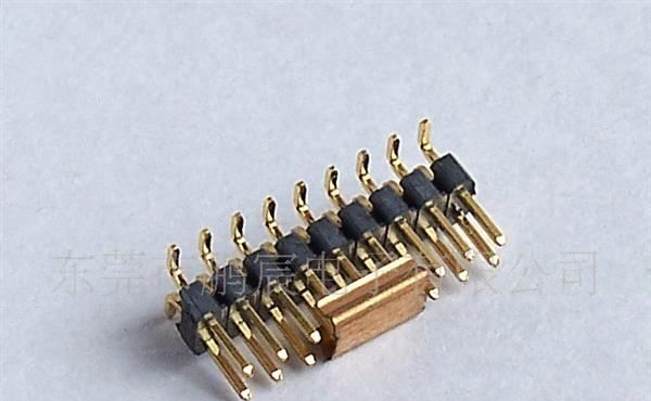 ［厂家直销］排针2.54/ 2*9P 双排 塑高2.5 SMD 加夹取盖 6T料