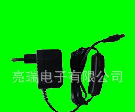 GS插墙式变压器