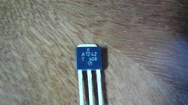 大量供应进口优质A1242，贴片三极管