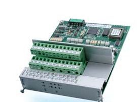 供应8 组合 I/O 与串行外设接口适配器(2 DI / 4 AI / 2 AO)