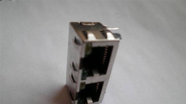 现货供应 TYCO 连接器 型号1116353-4